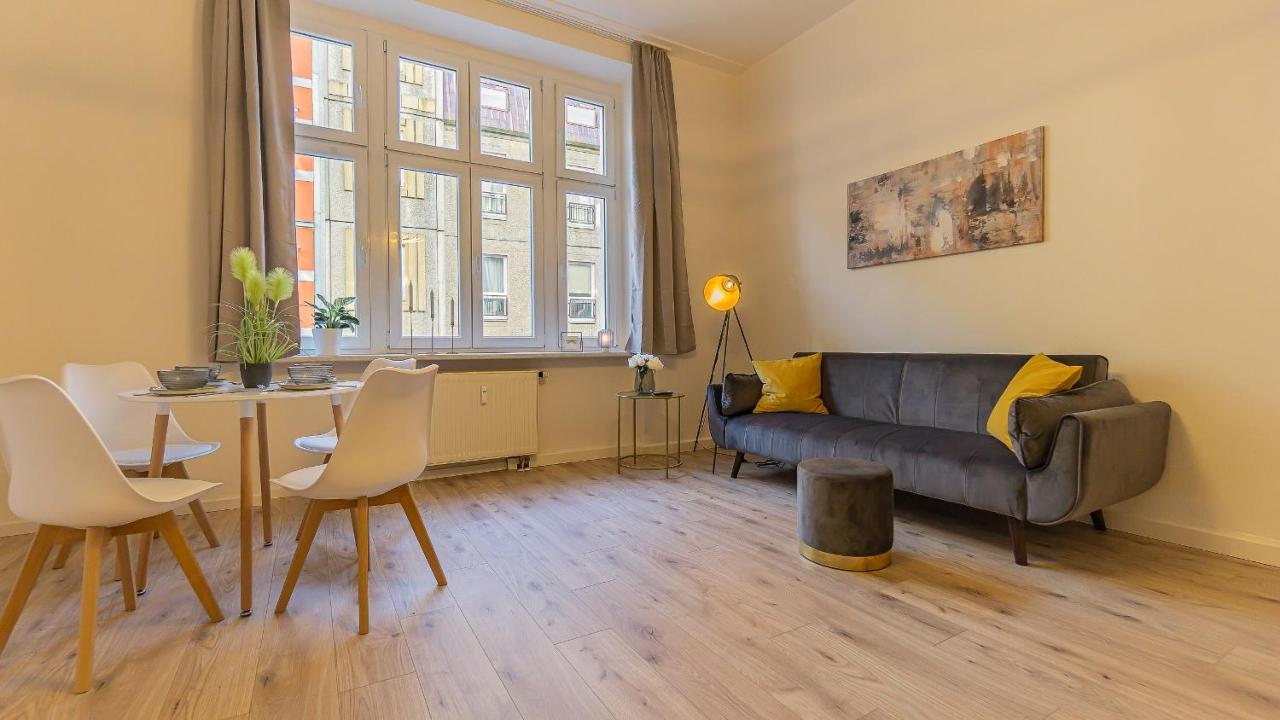 Cityapartment - 53 M², 2 Zimmer, Zentral, Netflix, Kueche, Waschmaschine Cottbus Esterno foto